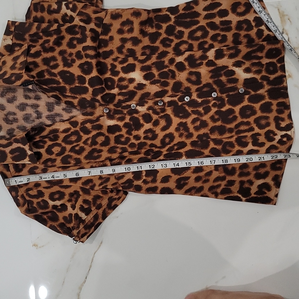 Express Design Studio Leopard Print Blouse Size S - image 7